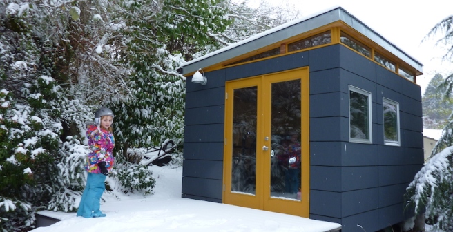 modern_shed_outdoor_snow